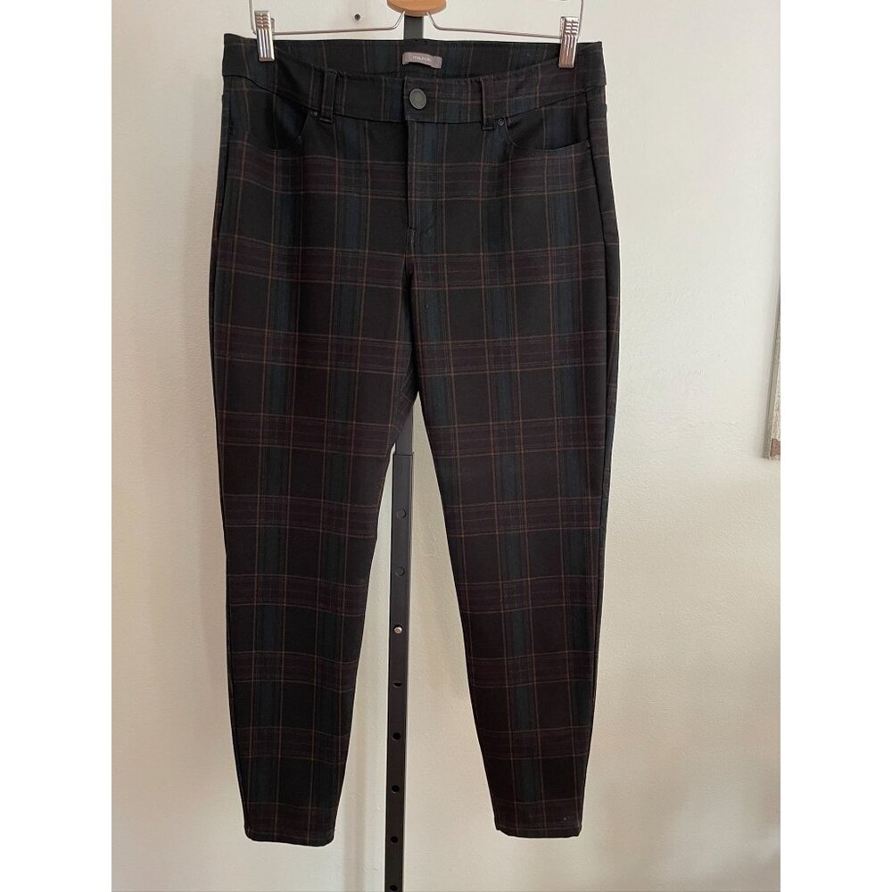 EUC Maurices Womens Plaid Ankle Pants